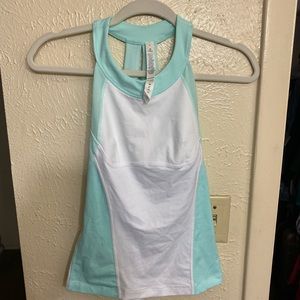 Lululemon Scoop me up Tank size 2